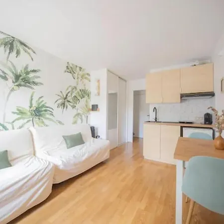 Studio 2 Min Gare, 10 Min Disney, 30 Min Paris Apartment *